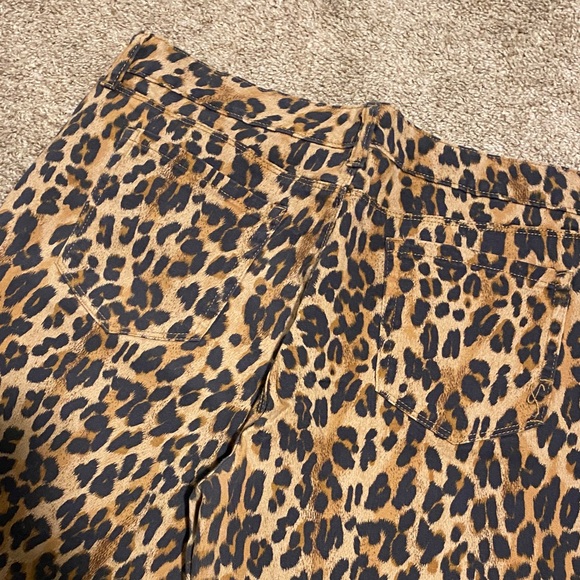 Style & Co. Leopard Print Skinny Jeans - Brown and Black - Picture 3 of 5